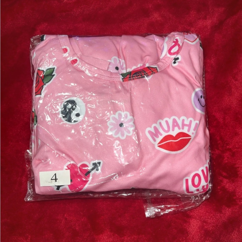 Girls Pink Casual Dress with Playful Heart & Kiss Print